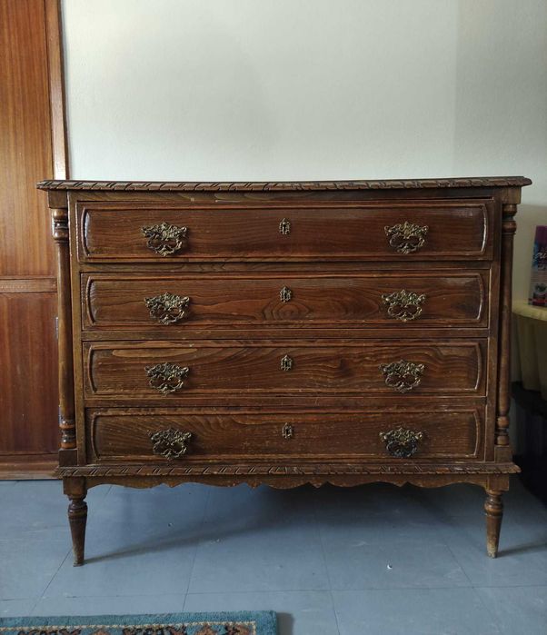 Mobília de quarto completo em bom estado