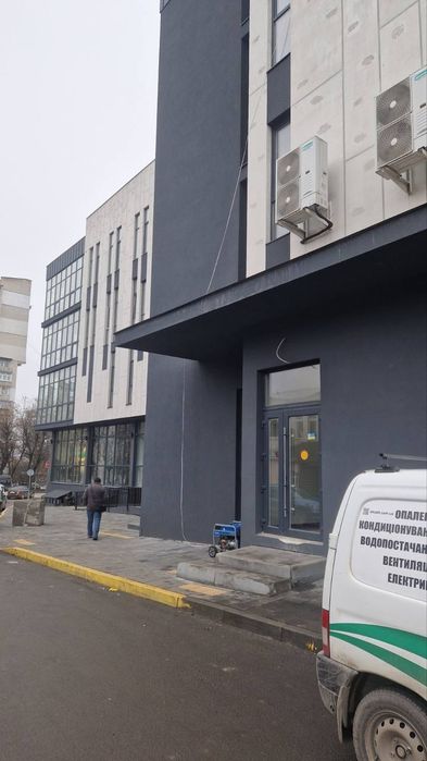 Оренда комерції на південно-заході