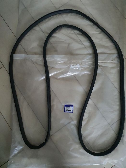 Уплотнитель двери вольво хс90