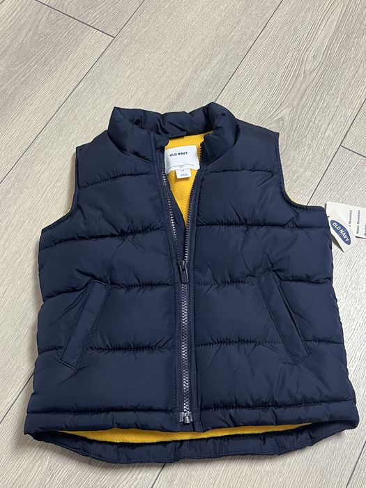Жилетка дитяча 4 роки  бренду Old Navy