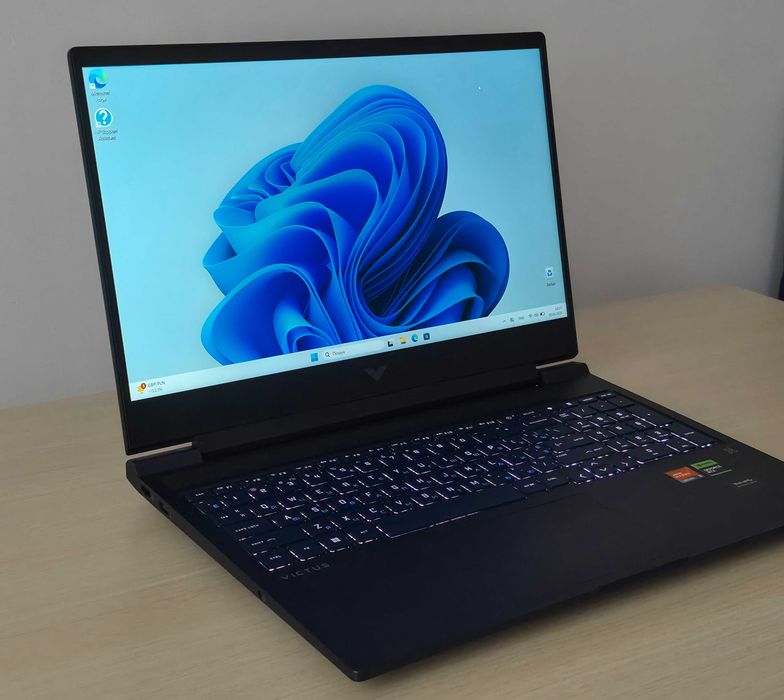 HP Victus 16 Ryzen 5 7640HS RTX 3050 6GB 16GB DDR5 144Hz