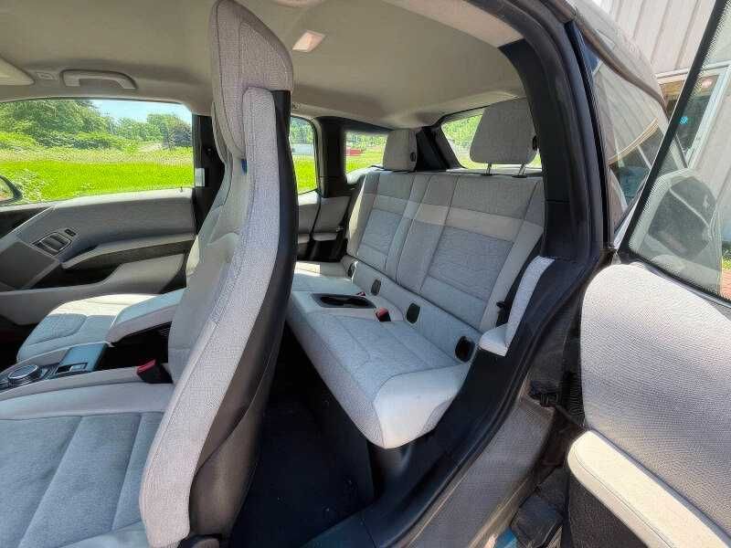 2015     BMW   i3