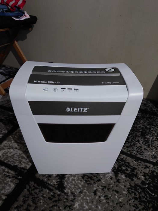 LEITZ IQ Home Office P4 niszczarka do papieru A4 kosz 23L