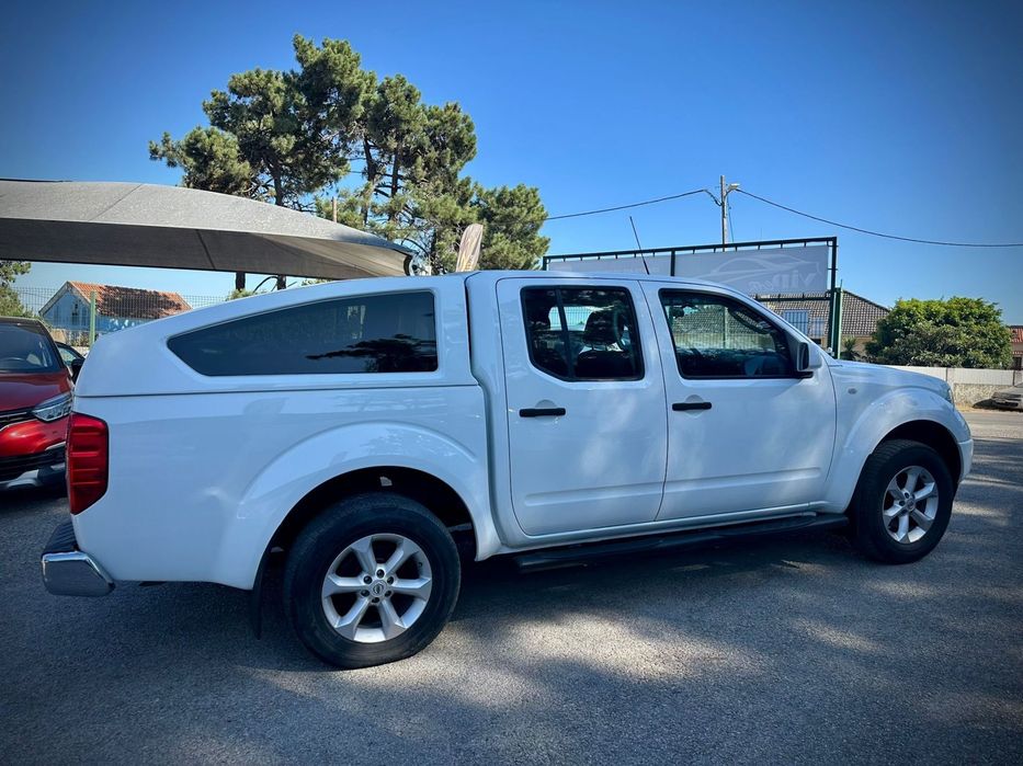 Nissan Navara 2.5 dCi CD LE AT