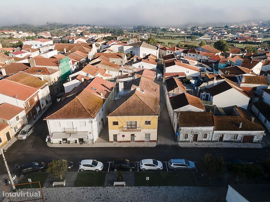 Moradia T4 para venda