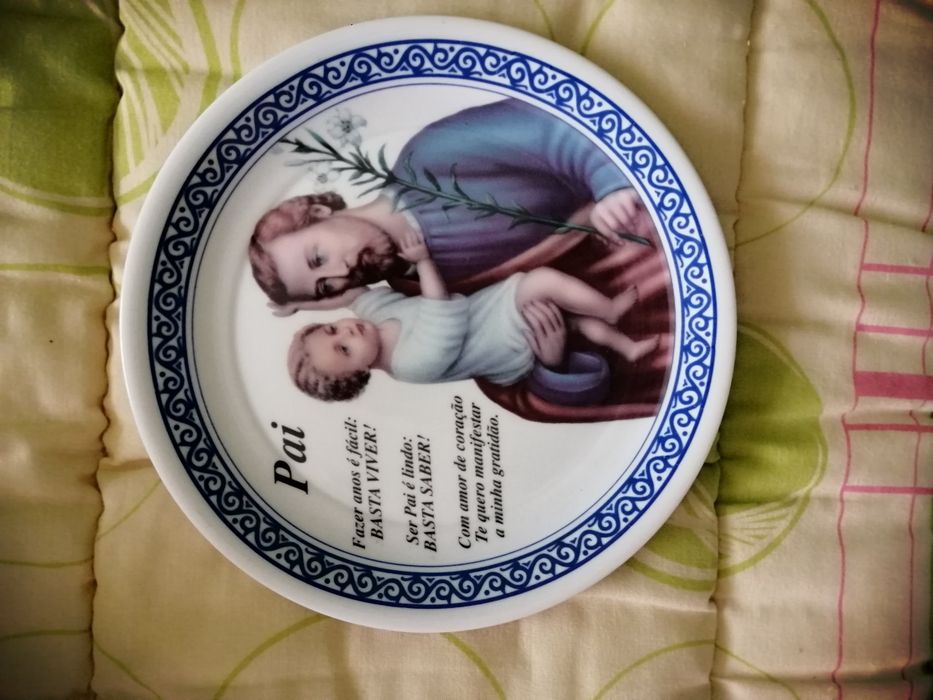 Porcelana Pratos decorativos como novos
