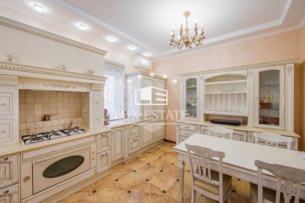 Аренда эксклюзивного домовладения  с бассейном   (Конча-Заспа)