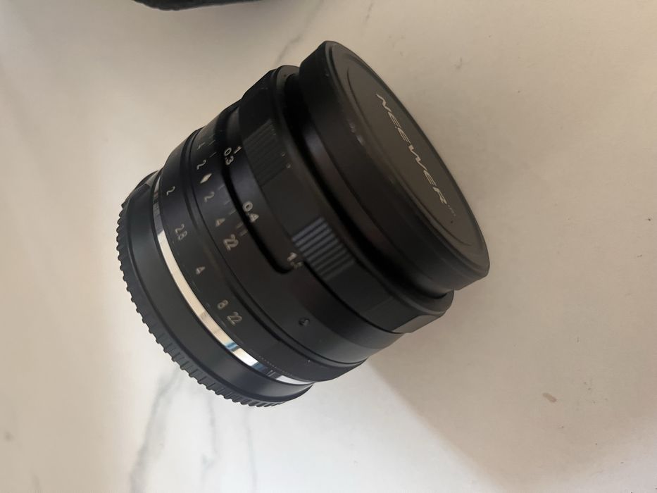 Sony Alpha 6300 + objetiva extra