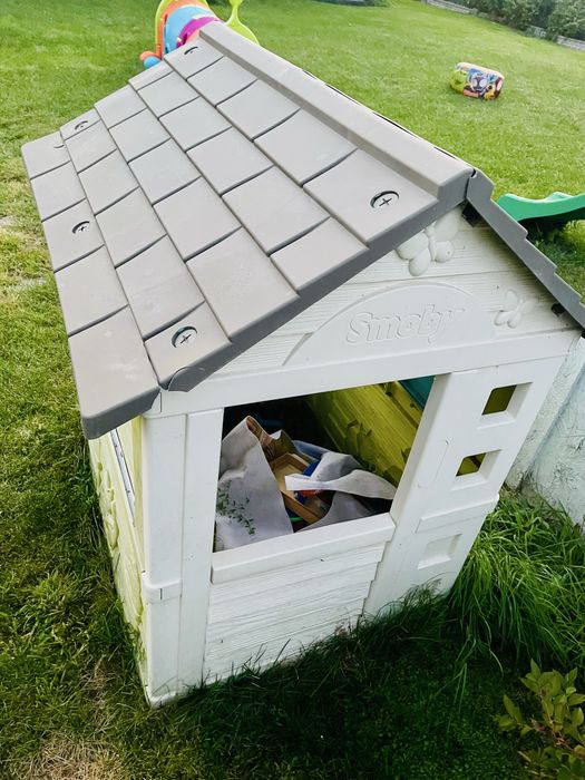 Na sprzedaż domek smoby