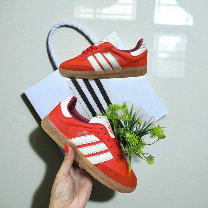 Sapatilhas disponíveis do 35 ao 44 vários modelos e cores