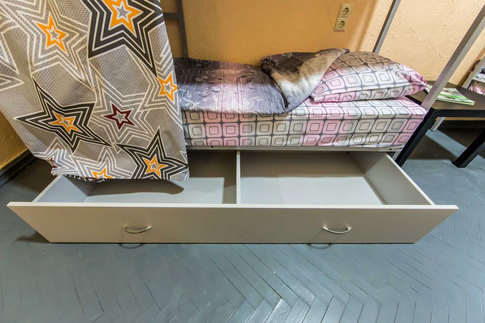 Первая неделя 700 грн!  Соломенка! рядом Вокзал. Всегда есть свет.