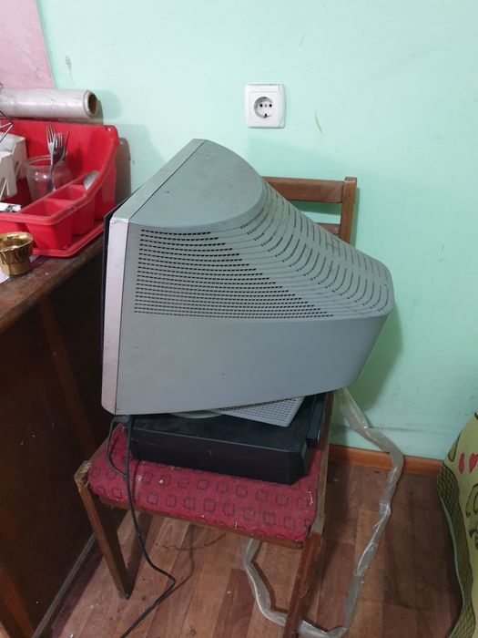 Монитор LG FLATRON.