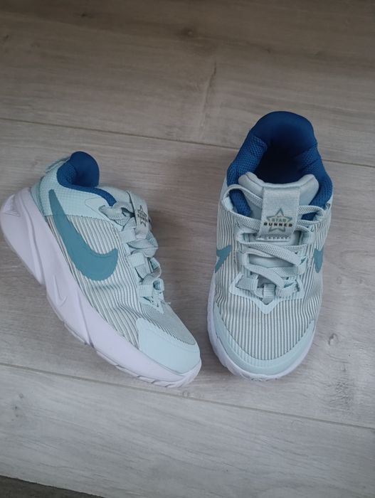 Кросівки від nike розмір 25