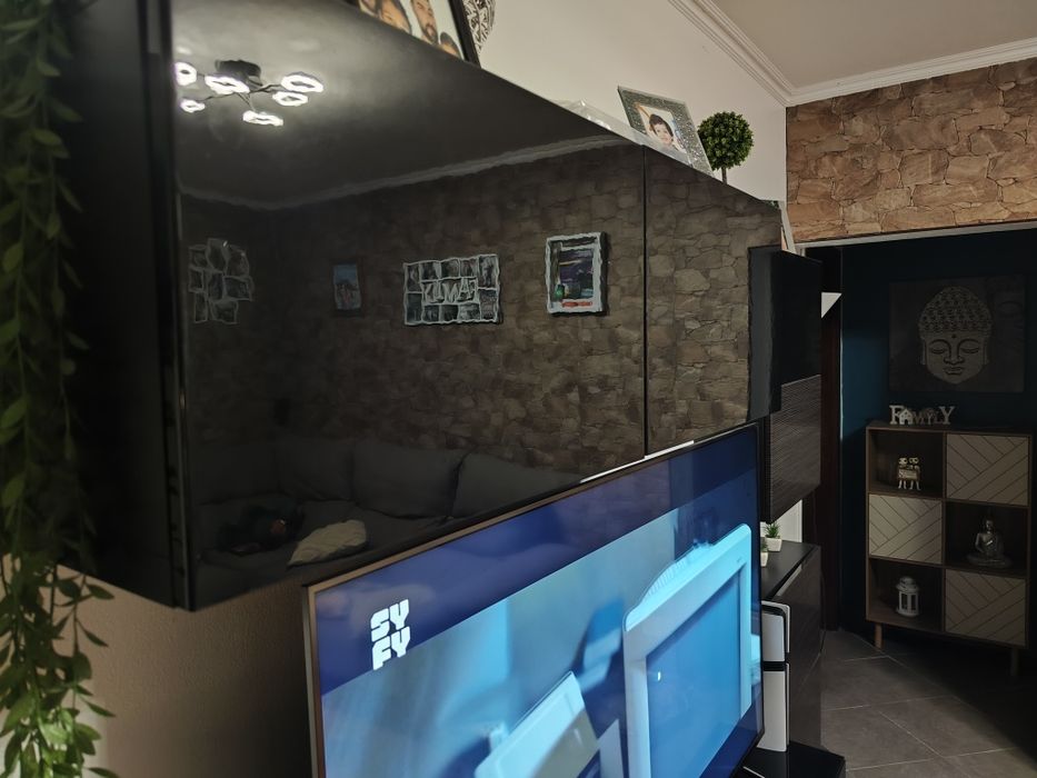 Móvel de sala IKEA Besta com portas lacadas