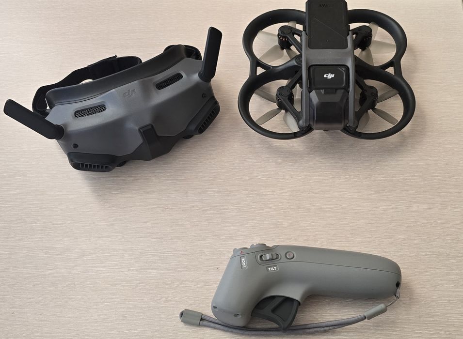 Super Dron + kompletny zestaw + DJI AVATA + Walizka
