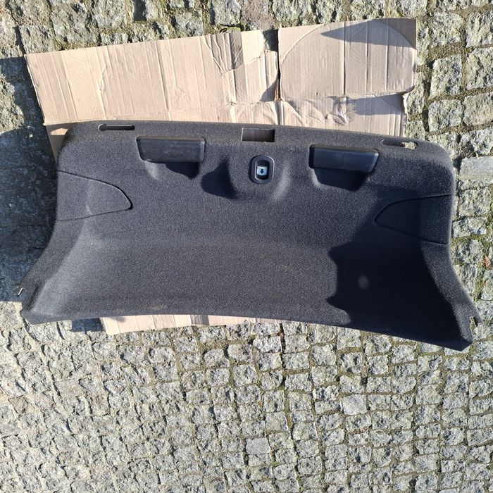 Tapicerka, poszycie klapy bagażnika Audi A4 b9, sedann