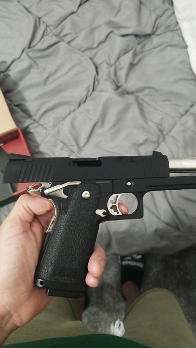 Pistola de airsoft