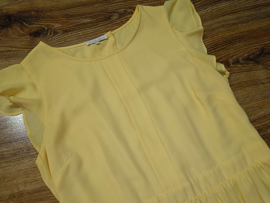 MINT & BERRY sukienka żółta bananowa za kolano midi z Zalando rozm. 40