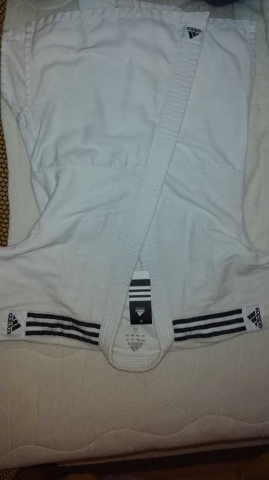 Fato de Judo Adidas Branco 150cm - Ótimo Estado