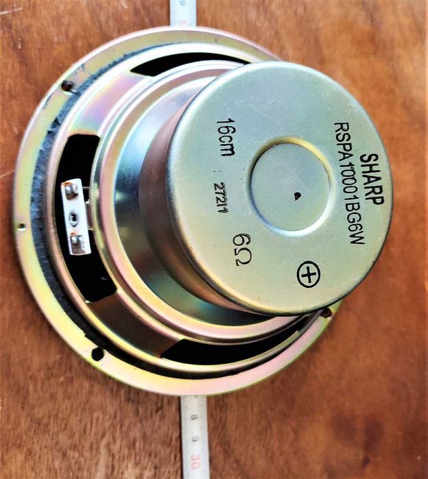 Głośnik SHARP 6 om średnica 17cm.