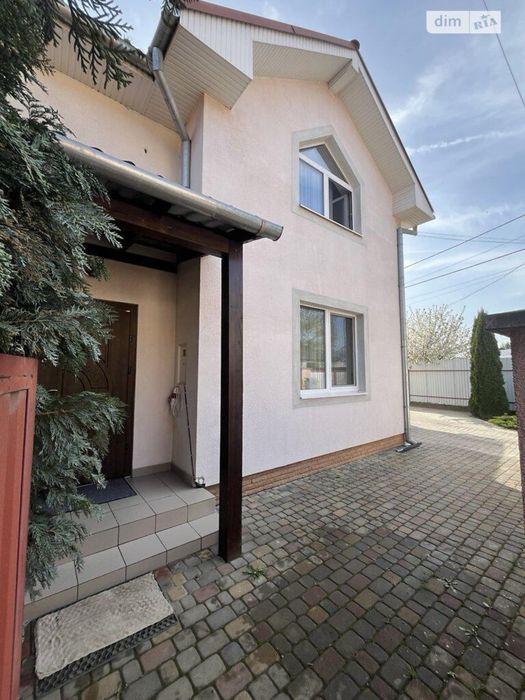 Продаж дуплекса в передмісті Ужгорода