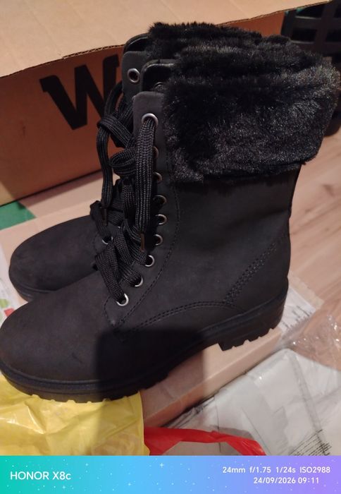 Buty zimowe damskie