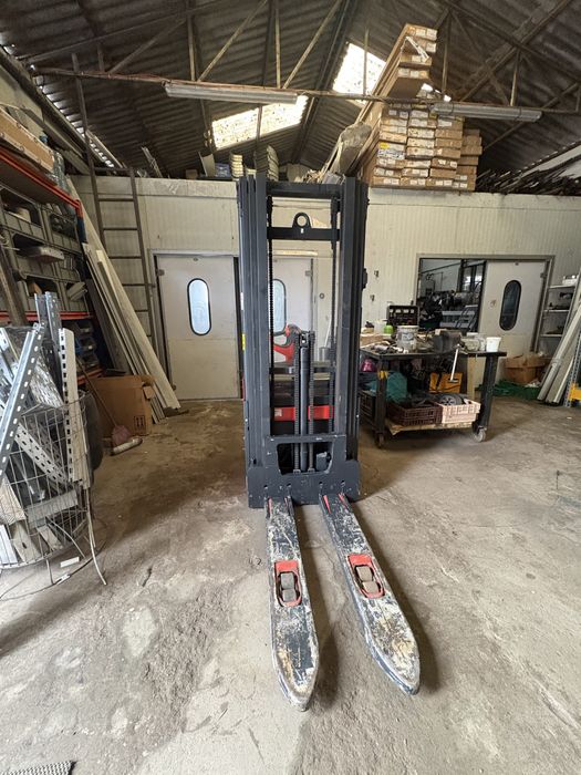 stacker linde com  balança
