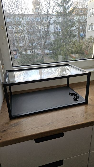 Półka metalowa 60 cm czarna Delinia