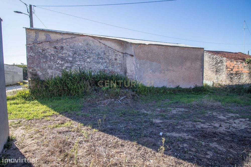 Casa Típica para reconstruir no Pincho – Figueira da Foz