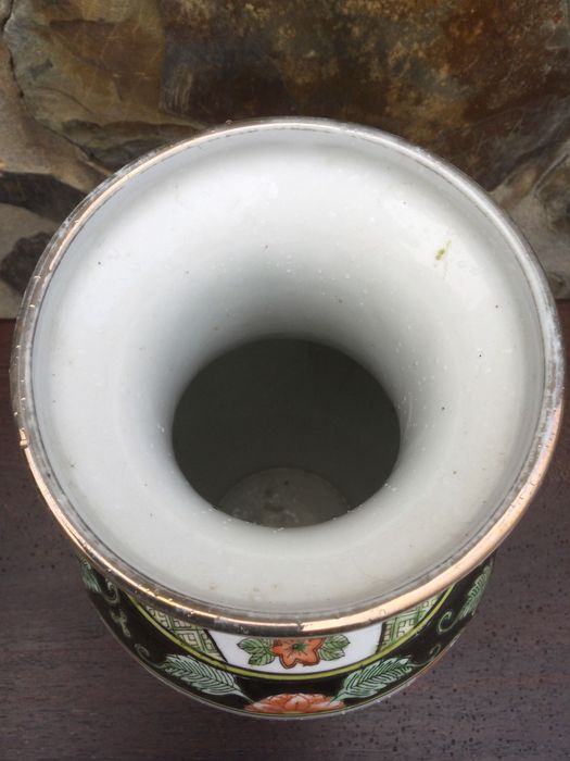 Jarrão Porcelana Chinesa Família Negra séc XIX Marcado 35 cm