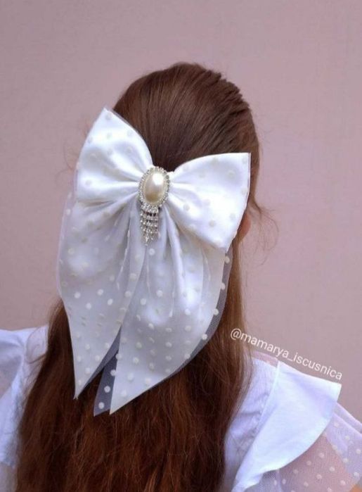 Великий бант в горохи