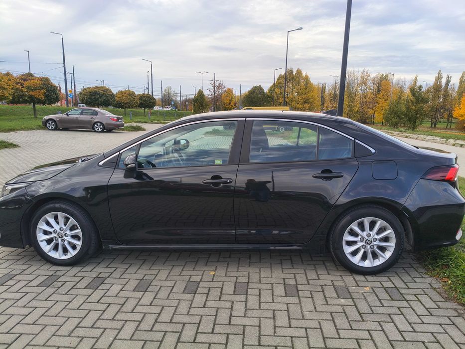 Toyota Corolla Hybryda 2022