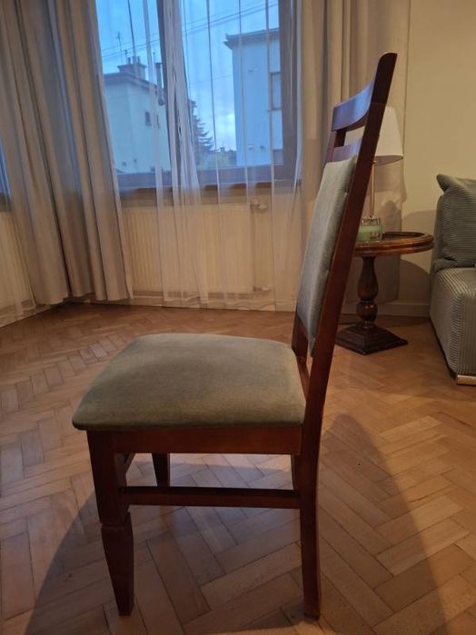 Sprzedam stół do rodzinnych uroczystości