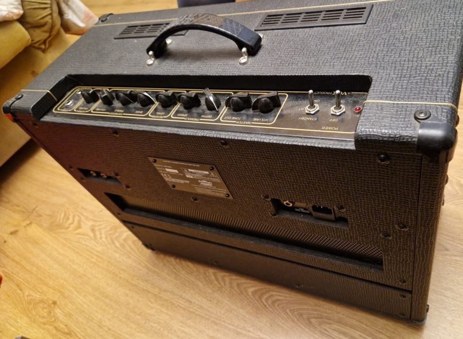 Vox AC15C1 + Vox VFS2A Przełącznik nożny
