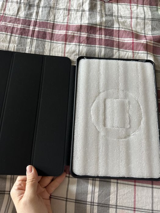 Чохол  на Ipad 2018 року новий