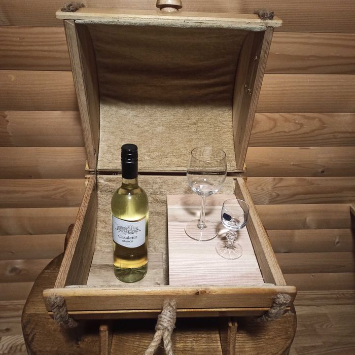 Міні бар з масиву