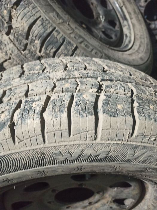 Резина з дисками