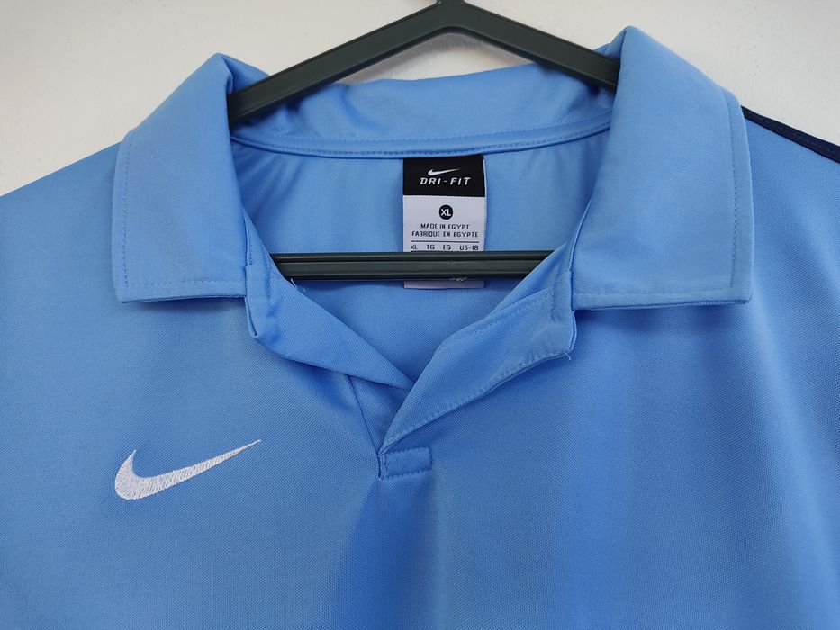 T-shirt NIKE - rapaz XL- 13-15 anos