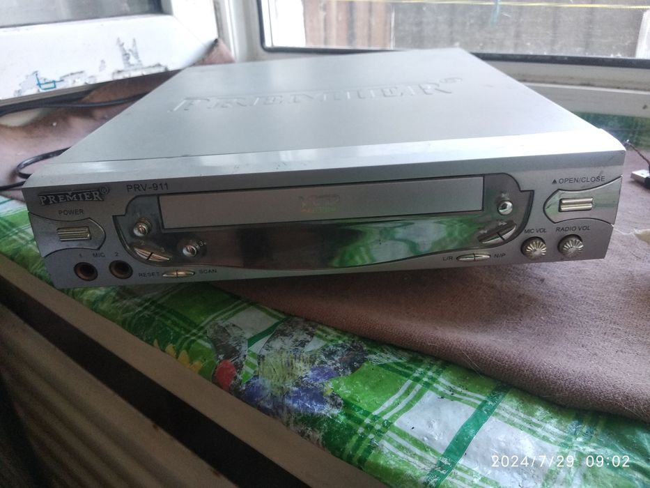 DVD player + радио.