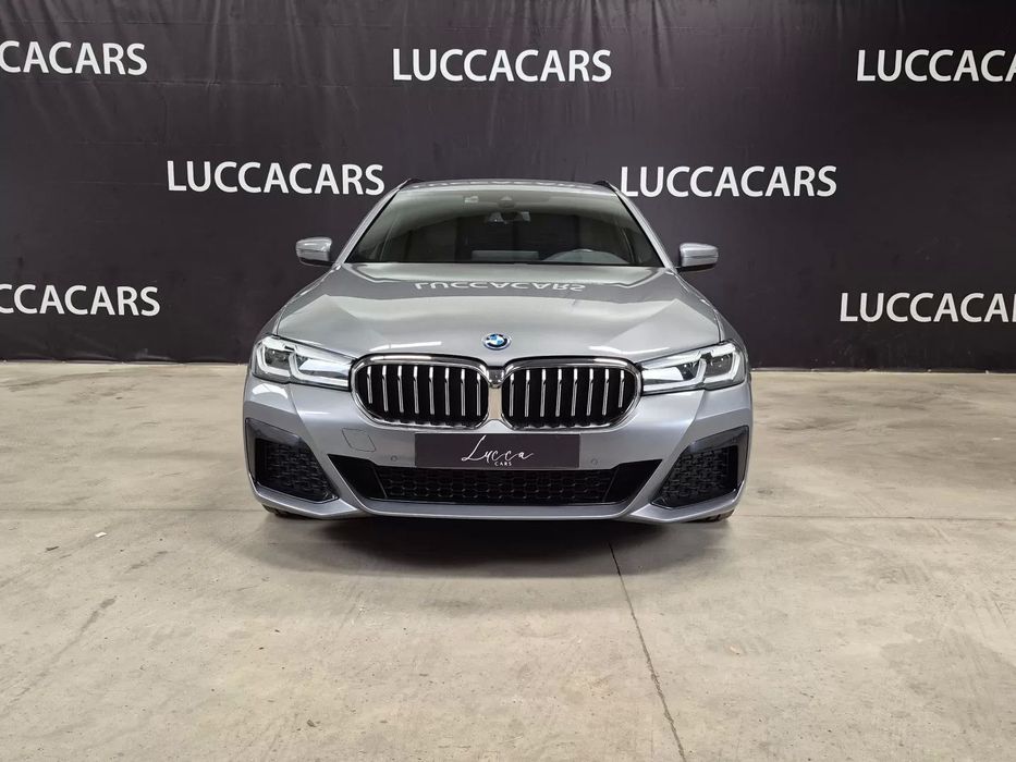 BMW 530 e Pack Desportivo M foto 2