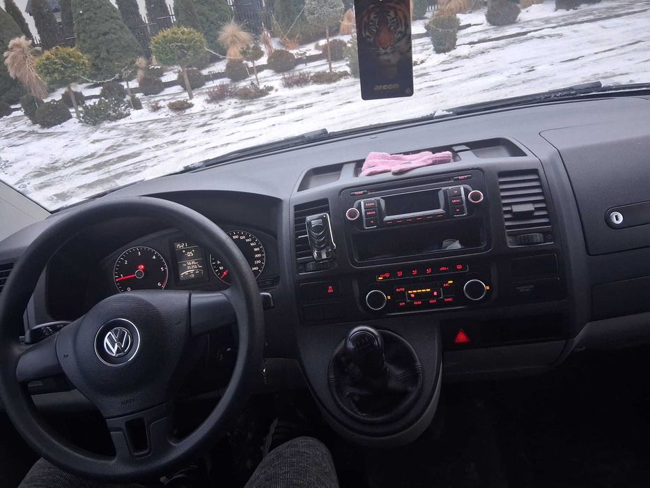 Volkswagen Caravelle 2013r 9 osobowy