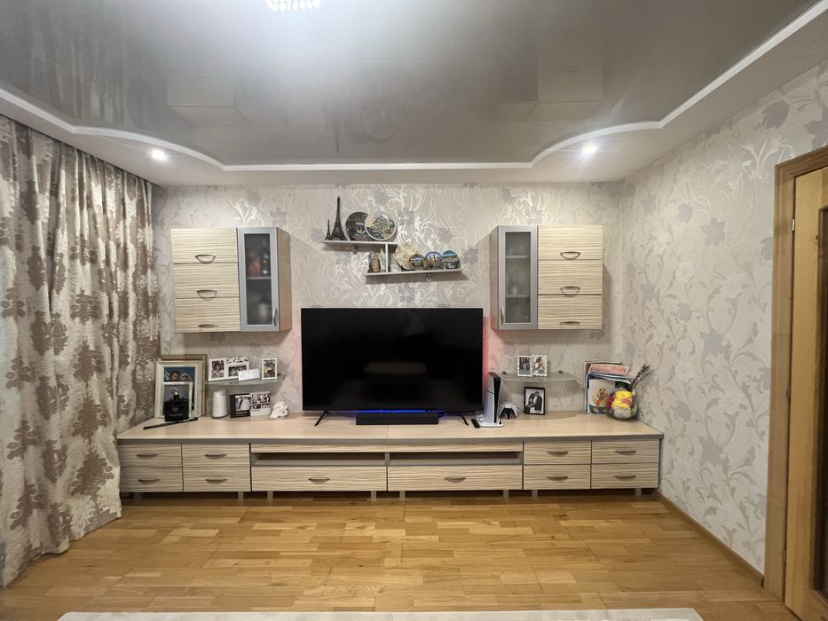 Меблі у вітальню тв-тумба