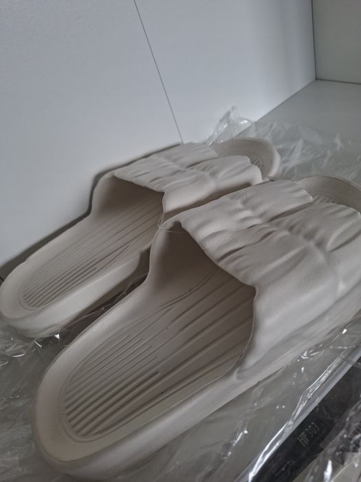 Klapki gumowe nowe 44 - 45