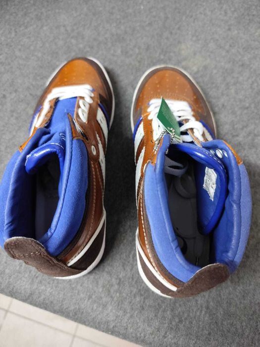 Vendem-se ténis/ Bota NOVOS nº 41