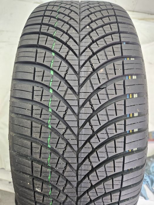 Opona 215/55 R17 GoodYear Vector 4season 2025rok