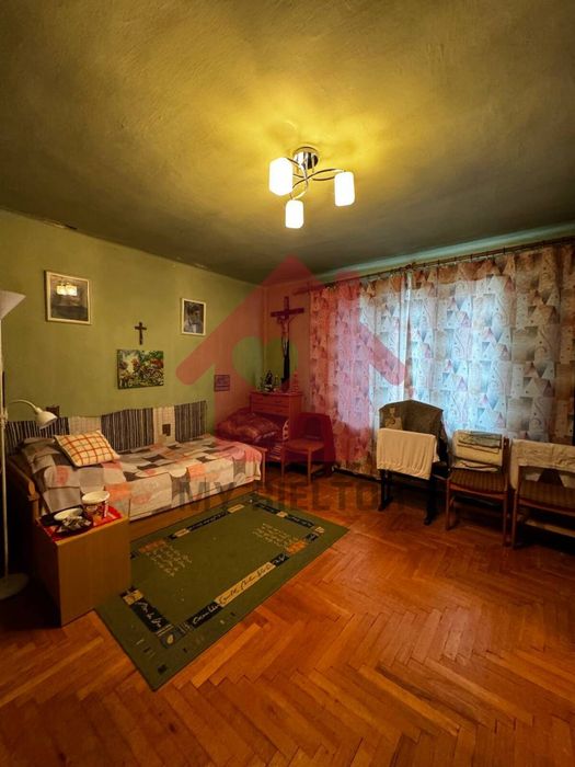 Продаж будинку в с. Середнє