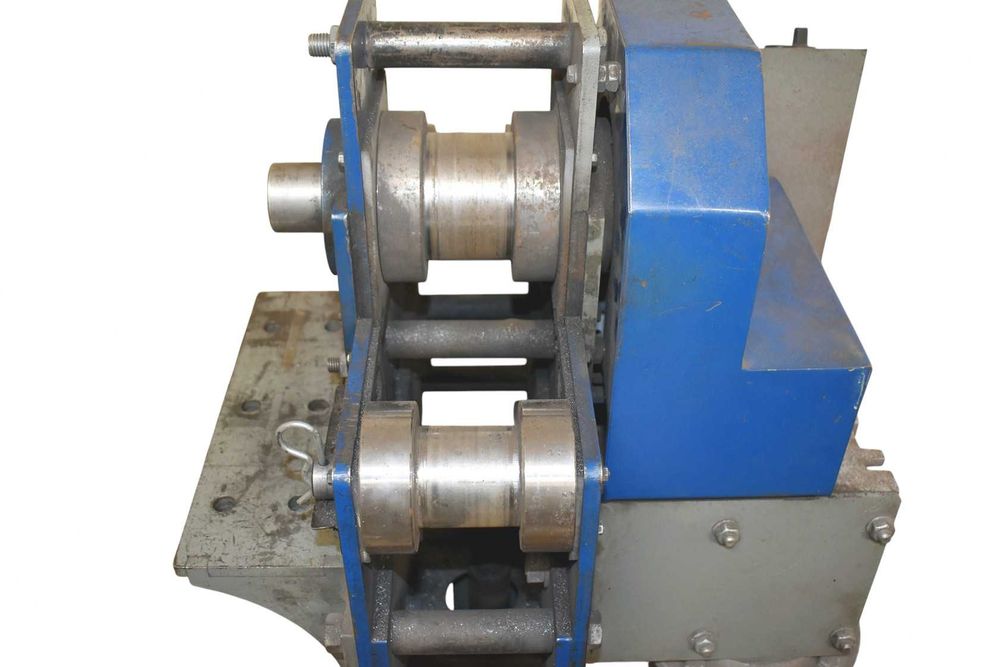 Mechaniczna walcarka / skręcarka / giętarka tralki 4W1 model TRB-150A