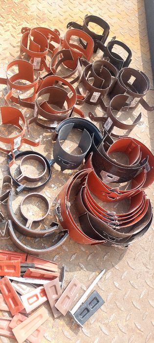 Hak metalowy do rynny