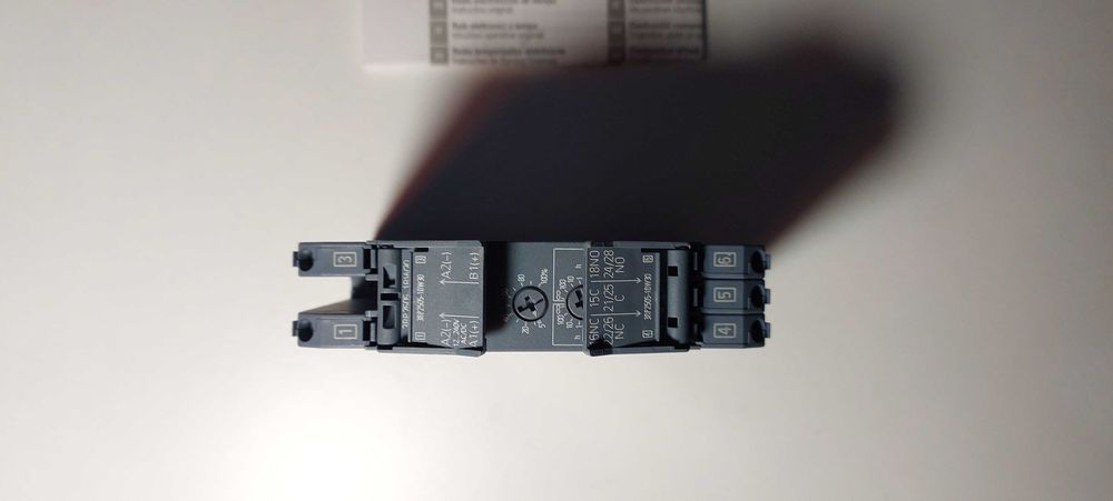 Реле часу SIEMENS 3RP2505-1BW30 TIME DELAY RELAY, DPDT, 5A, 240V