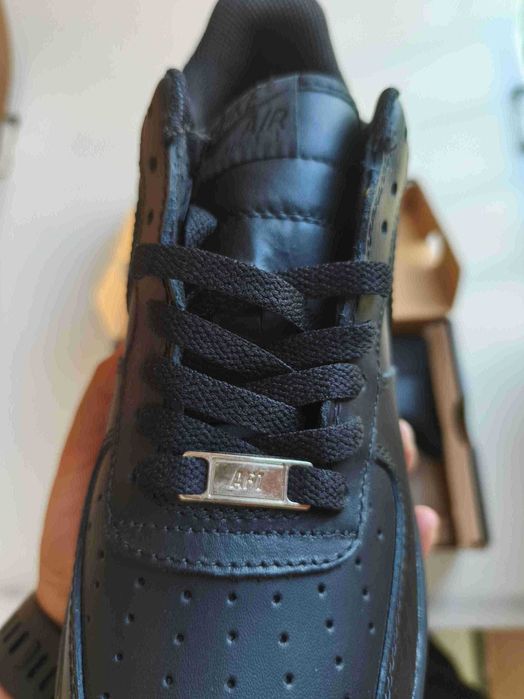 Nike, damskie czarne trampki, rozmiar 39